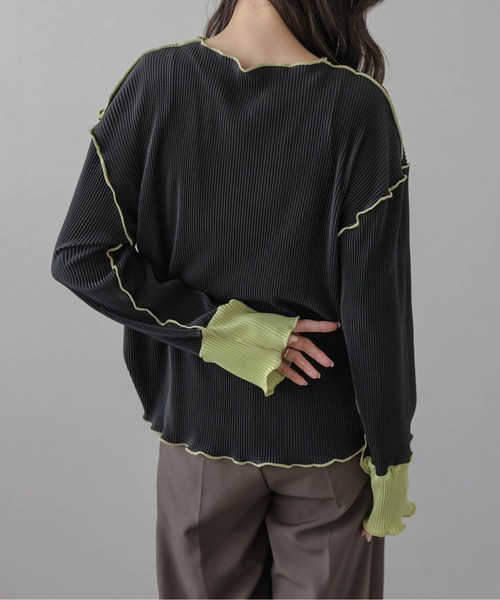 La-gemme（ラジェム）の「バイカラープリーツトップス（Tシャツ/カットソー・レディース・ブラウン/ブラック/グレー/アイボリー・フリー）」の9枚目の写真