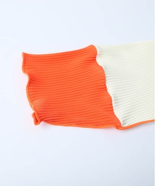 La-gemme（ラジェム）の「バイカラープリーツトップス（Tシャツ/カットソー・レディース・ブラウン/ブラック/グレー/アイボリー・フリー）」の18枚目の写真