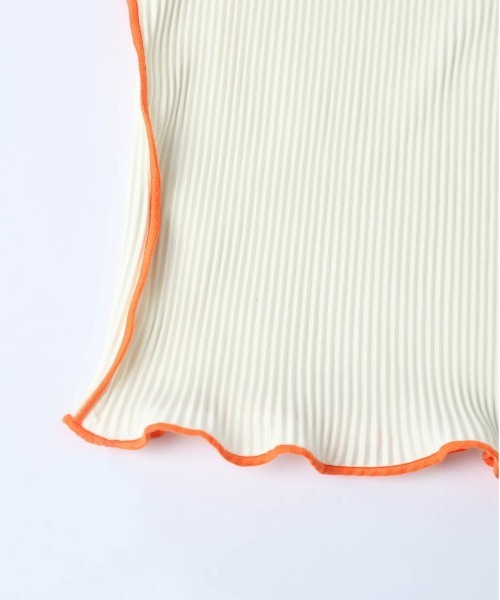 La-gemme（ラジェム）の「バイカラープリーツトップス（Tシャツ/カットソー・レディース・ブラウン/ブラック/グレー/アイボリー・フリー）」の19枚目の写真