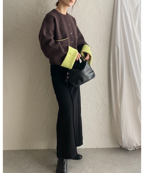 She's Closet(シーズクローゼット)の「ショート丈長袖配色バイカラーニットカーディガン(カーディガン/ボレロ・レディース・ブラウン/アイボリー/ブラック/チャコールグレー・FREE)」の17枚目の写真