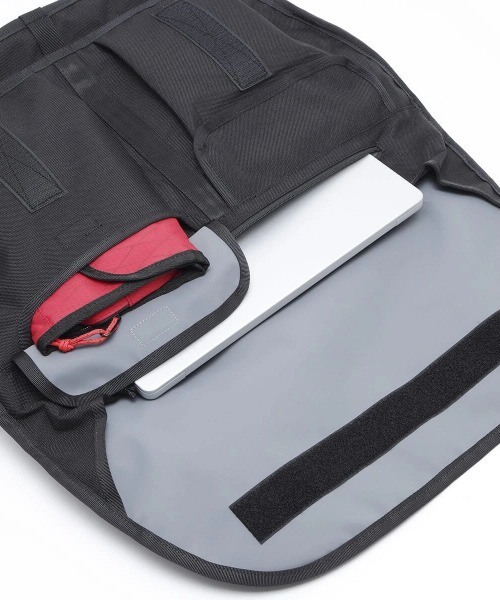 CHROME(クローム)の「CHROME/クローム CTZ 15L MESSENGER(メッセンジャーバッグ・メンズ・ブラック・FREE)」の9枚目の写真