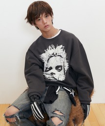 KEYMISERY（キーミザリー）の「A'GEM/9 × .kom 『KEYMISERY/キーミザリー』 VINTAGE BIGFACE CROP SWEATSHIRT/ビンテージビッグフェイスデザイン クロップスウェットシャツ（スウェット）」