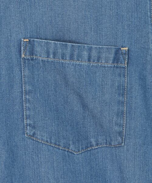 Petit Honfleur（プチオンフルール）の「襟付きデニムシャツ【ベストやニットを重ねても◎】（シャツ/ブラウス・レディース・ブルー/ネイビー・9号/11号/13号）」の9枚目の写真