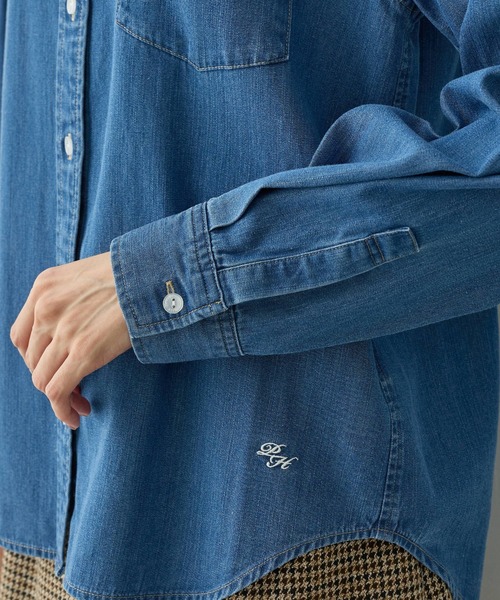 Petit Honfleur（プチオンフルール）の「襟付きデニムシャツ【ベストやニットを重ねても◎】（シャツ/ブラウス・レディース・ブルー/ネイビー・9号/11号/13号）」の18枚目の写真