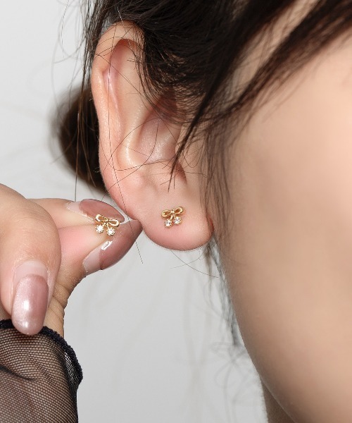 kirakiraShop(キラキラショップ)の「ストーン付き ミニ リボン ピアス(ピアス(両耳用)・レディース・ゴールド/シルバー・FREE)」の3枚目の写真