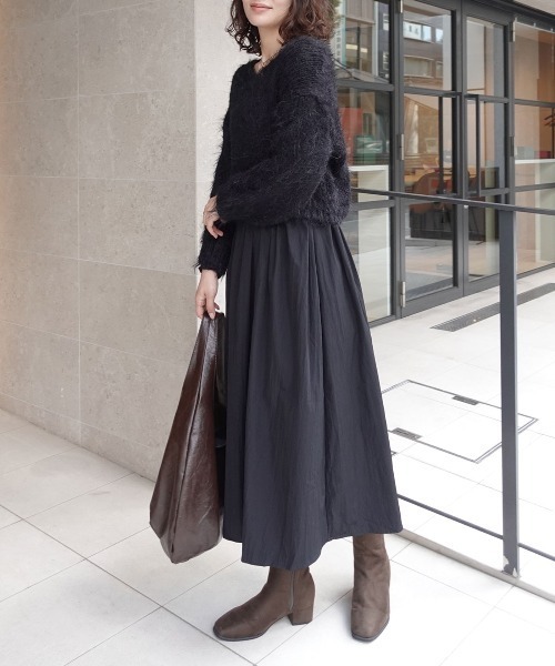 CORNERS（コーナーズ）の「フェザーヤーンニット×フレアーワンピースセット（ワンピース・レディース・ブラック/グレー・M）」の2枚目の写真