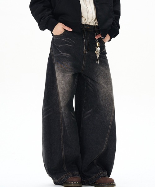 WESTBOY(ウエストボーイ)の「ヴィンテージ加工 カーブデニムパンツ WO25W3PT02【WB ORIGINALS】【2025AW】(デニムパンツ・メンズ・ブルー/ブラック・XL/M/L)」の2枚目の写真