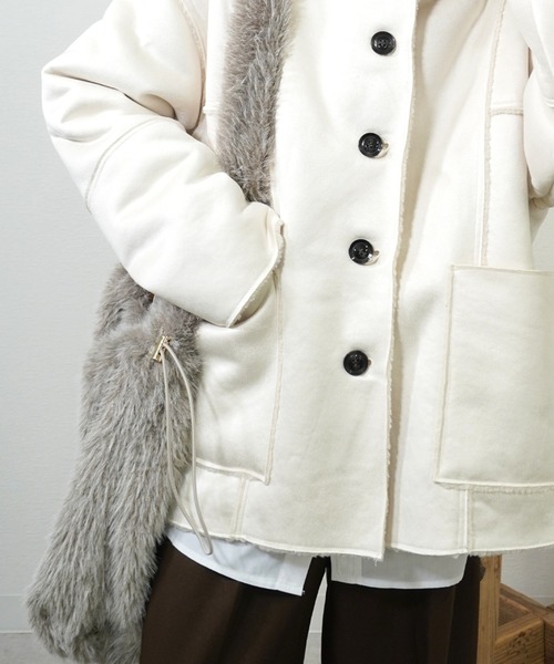 gossara(ゴサラ)の「巾着ファーショルダーバッグ(ショルダーバッグ・レディース・ブラック/ベージュ/グレー・FREE)」の3枚目の写真