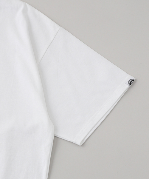 CITY COUNTRY CITY(シティーカントリーシティー)の「CITY COUNTRY CITY × BOOK WORKS T-SHIRT LOGO(Tシャツ/カットソー・メンズ・ホワイト/ブラック・SMALL/MEDIUM/LARGE/X-LARGE)」の6枚目の写真