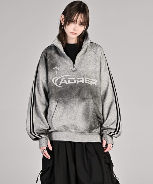 ADRER（アドラー）の「Vintage make half zip game sweat  / ヴィンテージ メイク ハーフジップ ゲーム スウェット（スウェット・メンズ・グレー/ブラック・L/M/S/XS）」の8枚目の写真