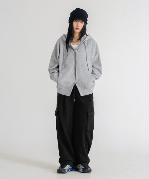 LEMAIN SECOND（リメインセカンド）の「ONE-TUCK WIDE CARGO SWEAT PANTS [BLACK] - FLEECE ver（スウェットパンツ・レディース・その他・LARGE/X-LARGE/MEDIUM）」の3枚目の写真