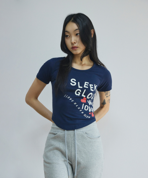 SLEEKGLOW（スリック グロウ）の「アイラブSLGWクロップTシャツ[ネイビー]（Tシャツ/カットソー・レディース・その他・MEDIUM/SMALL）」の2枚目の写真