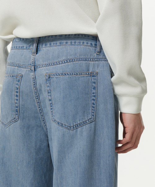 MUSINSA STANDARD（ムシンサスタンダード）の「ライトウェイトワイドデニムパンツ[ライトインディゴ]（デニムパンツ・メンズ・その他・26/27/28/29/30/31/32/33/34/36/38/40/42）」の6枚目の写真