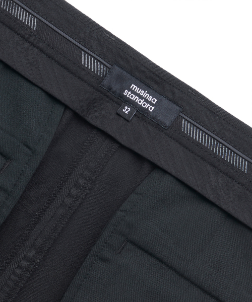 MUSINSA STANDARD（ムシンサスタンダード）の「ルーズテーパード隠しバンディングクロップドスラックス[ダークグレー]（スラックス・メンズ・その他・30/26/27/28/29/31）」の8枚目の写真