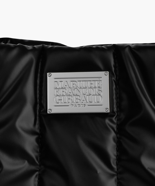 MARITHE + FRANCOIS GIRBAUD(マリテフランソワジルボー)の「CLASSIC LOGO MATT METALLIC PADDING BAG(ハンドバッグ・レディース・グレー/アイボリー/Black・フリー)」の9枚目の写真