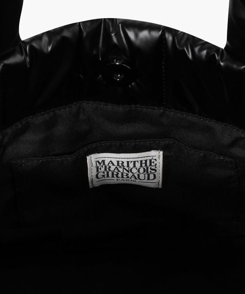 MARITHE + FRANCOIS GIRBAUD(マリテフランソワジルボー)の「CLASSIC LOGO MATT METALLIC PADDING BAG(ハンドバッグ・レディース・グレー/アイボリー/Black・フリー)」の10枚目の写真