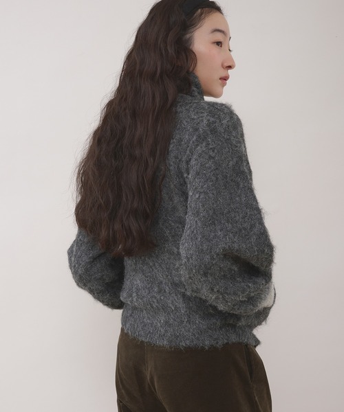 MUHET（ミュエータ）の「gradation sleeve driver zip knit / グラデーションドライバーズニット（カーディガン/ボレロ・レディース・チャコールグレー/ブラウン・FREE）」の8枚目の写真