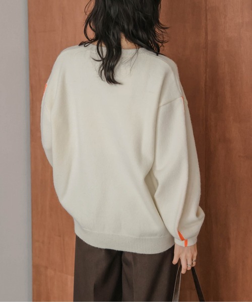 AMELY(エミリー)の「配色ライン クルーネック ニットプルオーバー(ニット/セーター・レディース・ブラウン/グレー/アイボリー/ブラック・フリー)」の7枚目の写真