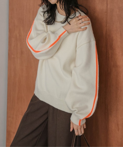 AMELY(エミリー)の「配色ライン クルーネック ニットプルオーバー(ニット/セーター・レディース・ブラウン/グレー/アイボリー/ブラック・フリー)」の9枚目の写真