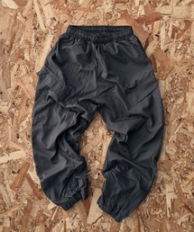 Outfitter lab（アウトフィッターラボ）の「裏メッシュ　バルーンカーゴパンツ（カーゴパンツ）」