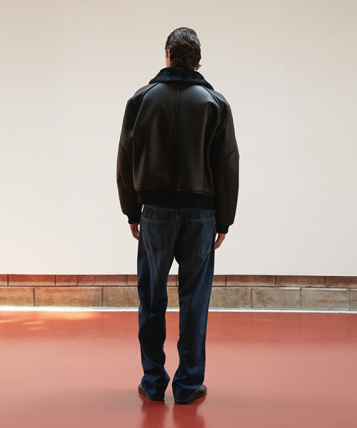 VERDEMAR(ベルデマール)の「Minimal Shearling Bomber Jumper_Black(ムートンコート・メンズ・その他・MEDIUM/LARGE/SMALL)」の4枚目の写真