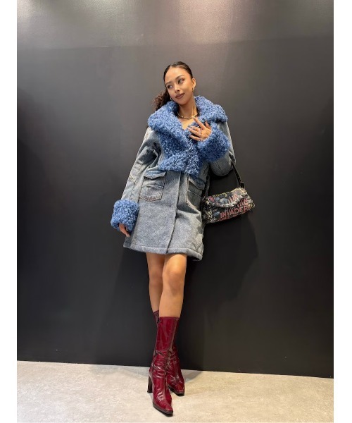Desigual(デシグアル)の「ファー×デニムワイドラペルハイブリッドコート(チェスターコート・レディース・ブラック・S/M/L/XS/XL)」の3枚目の写真