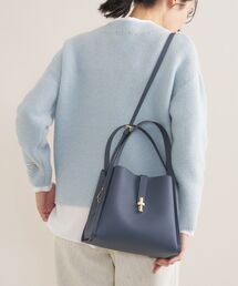 INDIVI（インディヴィ）の「【合皮／ミドルサイズ】春カラーフォルムバッグ（ハンドバッグ）」