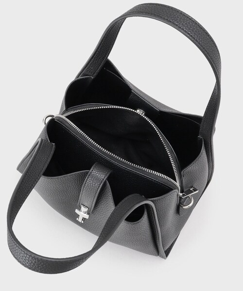 INDIVI（インディヴィ）の「【合皮／ミドルサイズ】春カラーフォルムバッグ（ハンドバッグ・レディース・ライトグリーン/ネイビー/ベージュ/ブラック・00）」の12枚目の写真