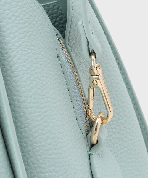 INDIVI（インディヴィ）の「【合皮／ミドルサイズ】春カラーフォルムバッグ（ハンドバッグ・レディース・ライトグリーン/ネイビー/ベージュ/ブラック・00）」の6枚目の写真