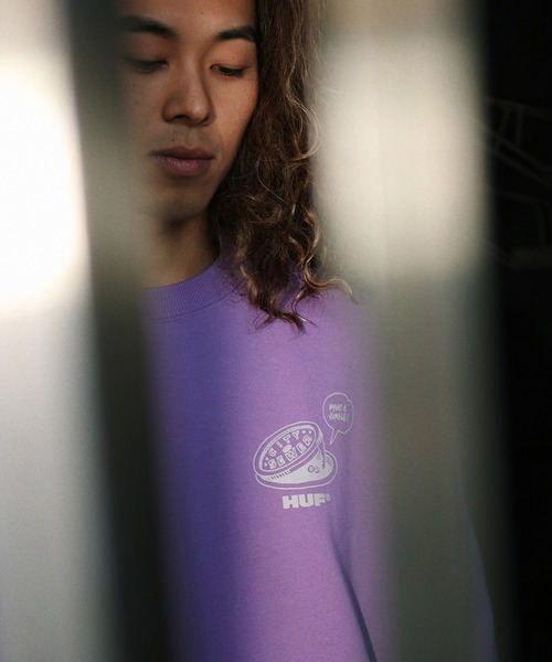 HUF（ハフ）の「WHAT A JUNGLE CREW（スウェット・メンズ・アッシュ/ライラック/ブラック・XXL/XL/L/M/S）」の4枚目の写真