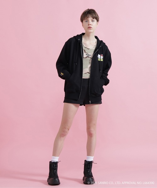 AVIREX（アヴィレックス）の「【AVIREX×HELLO KITTY】HOODIE（パーカー・レディース・オートミール/ブラック・S/M）」の4枚目の写真