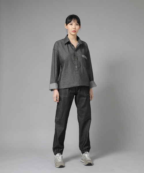 SAINTCREW(セントクルー)の「ストレートツーレイヤーカーゴジョガーパンツ ST2-309CJ デニムブラック(デニムパンツ・メンズ・その他・MEDIUM/LARGE/X-LARGE)」の4枚目の写真