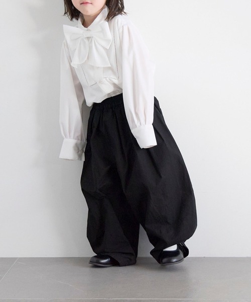 LOWRYS FARM（ローリーズファーム）の「タックバルーンパンツ　631570（その他パンツ・キッズ・ピンク/ブルー/ブラック/ベージュ・150cm/130cm/120cm/110cm/140cm）」の2枚目の写真