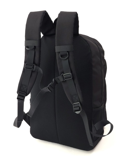 BEVERLY HILLS POLO CLUB(ビバリーヒルズポロクラブ)の「【Beverly Hills Polo Club / ビバリーヒルズ ポロクラブ】Daypack/デイパック(容量:約32L)(バックパック/リュック・メンズ・ブラック・FREE)」の4枚目の写真