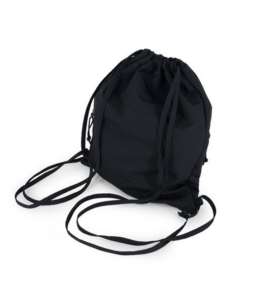 GYDA(ジェイダ)の「GYDA(ジェイダ)ナップサック 缶バッジ付き GY-B444 カジュアル(バックパック/リュック・レディース・ブラック・FREE)」の6枚目の写真