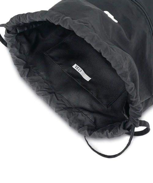 GYDA(ジェイダ)の「GYDA(ジェイダ)ナップサック 缶バッジ付き GY-B444 カジュアル(バックパック/リュック・レディース・ブラック・FREE)」の7枚目の写真