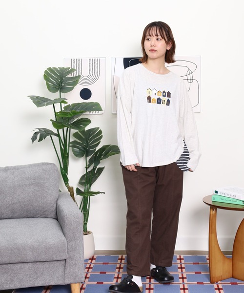 Emago(イマゴ)の「EMAGO タウン刺繍ワイドプルオーバー(Tシャツ/カットソー・レディース・アイボリー/ネイビー/コーラルピンク・FREE)」の18枚目の写真