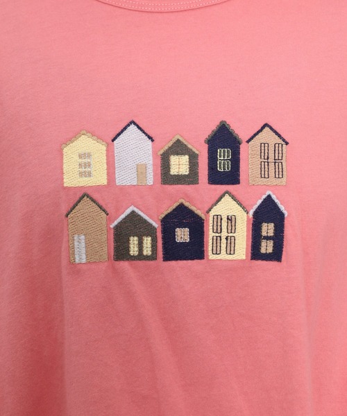 Emago(イマゴ)の「EMAGO タウン刺繍ワイドプルオーバー(Tシャツ/カットソー・レディース・アイボリー/ネイビー/コーラルピンク・FREE)」の8枚目の写真