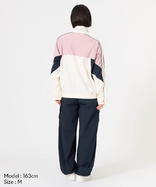 le coq sportif(ルコックスポルティフ)の「【はっ水】ナイロンワッシャーフルジップウィンドジャケット(ナイロンジャケット・レディース・ホワイト/グリーン・L/M/S/XL)」の5枚目の写真