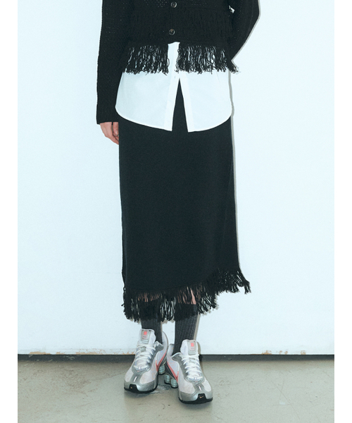 ETMON(エトモン)の「Fringe Knitted Skirt, Black(スカート・レディース・その他・FREE)」の2枚目の写真