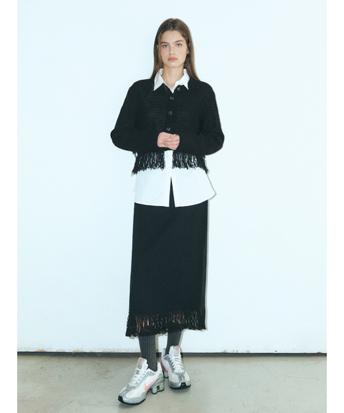 ETMON(エトモン)の「Fringe Knitted Skirt, Black(スカート・レディース・その他・FREE)」の5枚目の写真
