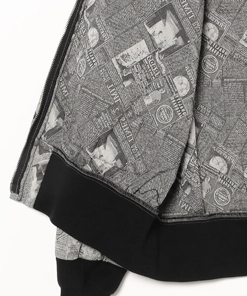 BEAMS PLUS(ビームスプラス)の「Sports Blouson Newspaper Jacquard(ブルゾン・メンズ・ブラック/ブルー・X-LARGE/LARGE/MEDIUM/SMALL)」の14枚目の写真