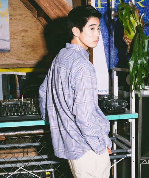 niko and...（ニコアンド）の「イージーケアカラミチェックシャツ（シャツ/ブラウス・メンズ・グリーン/アイボリー/ブラック/ブルー・MEDIUM/LARGE）」の17枚目の写真