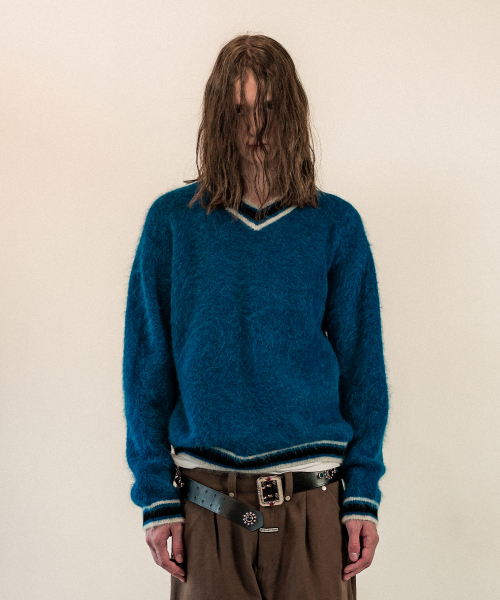 THEVINYLHOUSE(ザバイニルハウス)の「SHAGGY V NECK SWEATER BLUE(ニット/セーター・メンズ・その他・S/M/L)」の2枚目の写真
