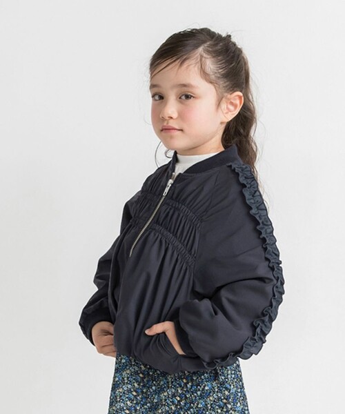 BRANSHES(ブランシェス)の「肩フリルシャーリングジャケット(その他アウター・キッズ・ネイビー/アイボリー・150/140/130/110/100)」の1枚目の写真