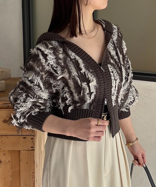 Thevon(ゼボン)の「フリンジWジップフードカーディガン(カーディガン/ボレロ・レディース・アイボリー/サックスブルー/チャコールグレー・FREE)」の21枚目の写真