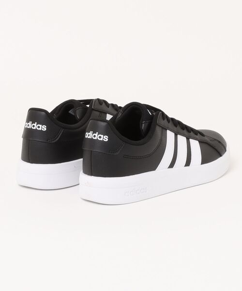 adidas(アディダス)の「adidas アディダス GRAND COURT BASE 3.0 U メンズスニーカー(グランドコートベース3.0U) HQ0082 コアブラック/フットウェアホワイト/コアブラック(スニーカー・メンズ・ブラック×ホワイト・25.5cm/26.0cm/26.5cm/27.0cm/27.5cm/28.0cm/28.5cm/29.0cm/30.0cm/31cm)」の2枚目の写真