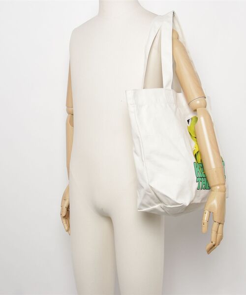 Disney（ディズニー）の「ディズニー カーミット キャンバストートバッグ [DMP-TTB08 CANVAS TOTE BAG KERMIT]（トートバッグ・メンズ・アイボリー・FREE）」の5枚目の写真