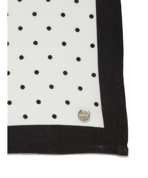 SNIDEL(スナイデル)の「グレージングフラワースカーフ(バンダナ/スカーフ・レディース・ドット/カーキ/アイボリー・F)」の6枚目の写真