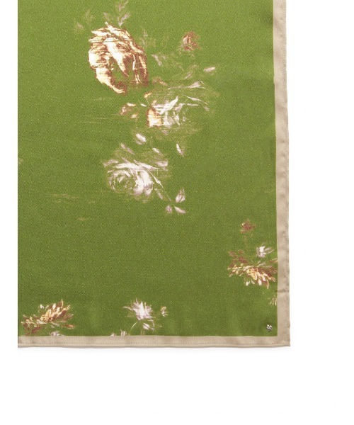 SNIDEL(スナイデル)の「グレージングフラワースカーフ(バンダナ/スカーフ・レディース・ドット/カーキ/アイボリー・F)」の8枚目の写真